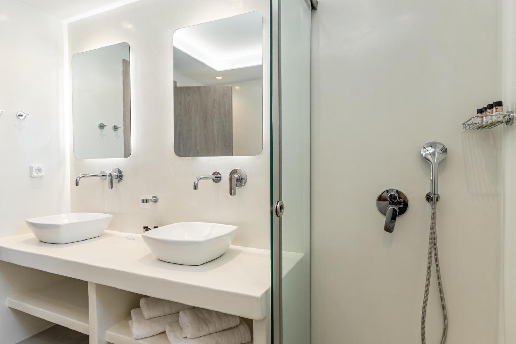 Margarita 3 Bedroom With Private Pool And Sea View וילה *