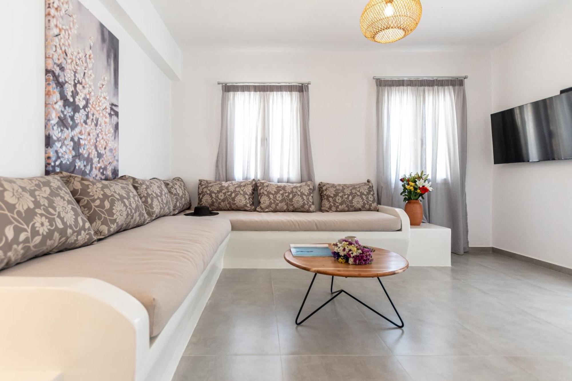 Margarita 3 Bedroom With Private Pool And Sea View Villa Naxos City