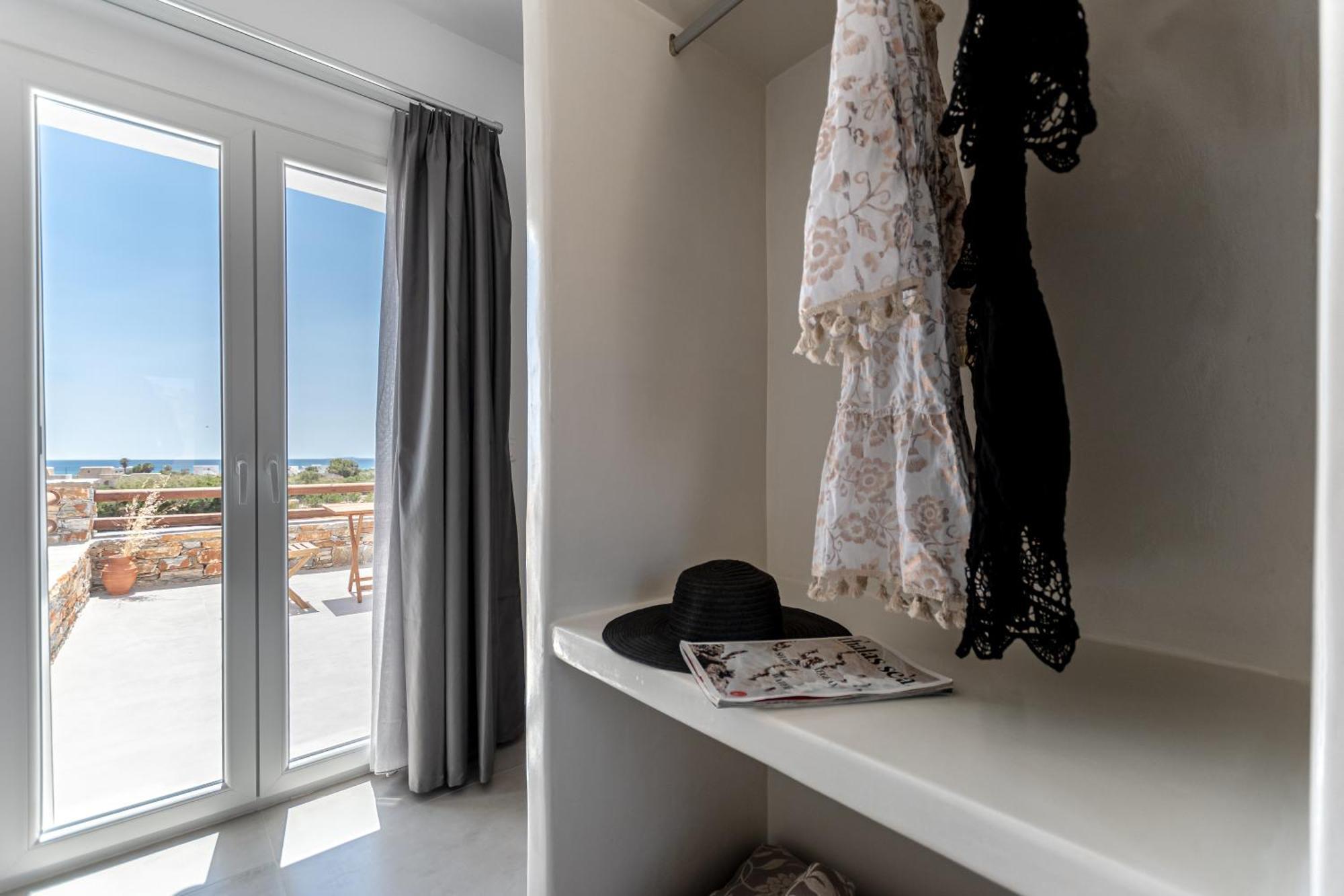 Margarita 3 Bedroom With Private Pool And Sea View Villa Naxos City